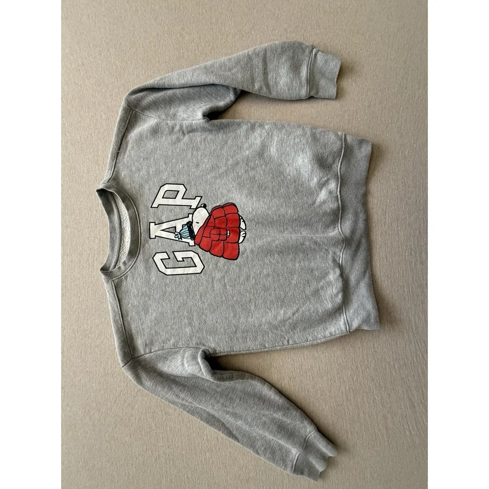Gap Kids Snoopy Christmas Gray Sweater Pull Over